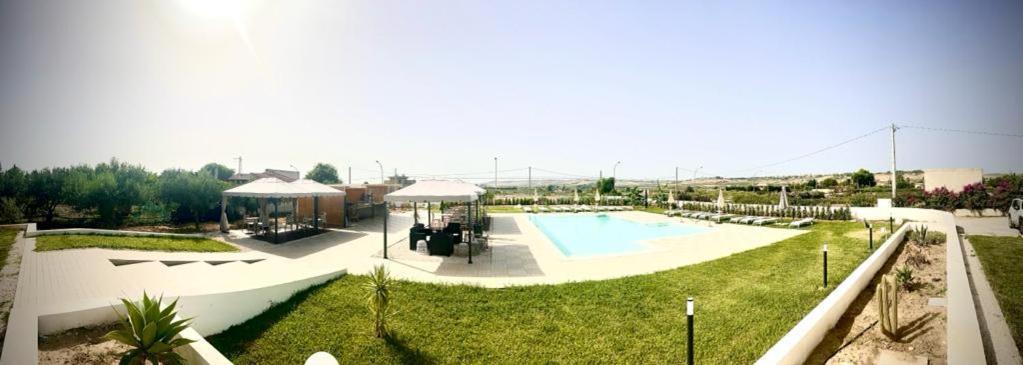 Villa Giadel Менфи Екстериор снимка